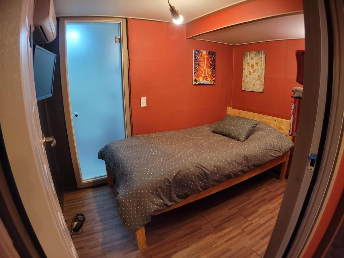 Olive Hostel W Сеул Екстериор снимка