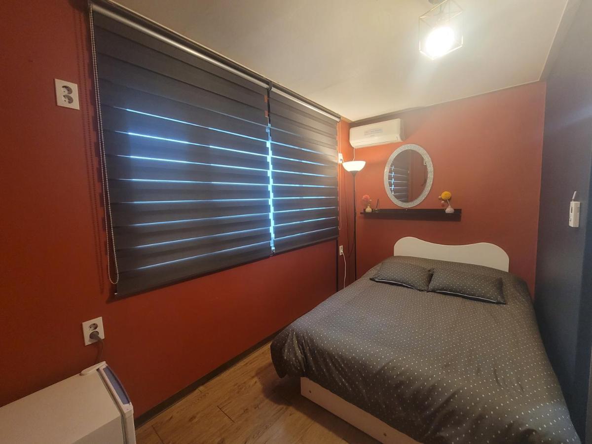 Olive Hostel W Сеул Екстериор снимка