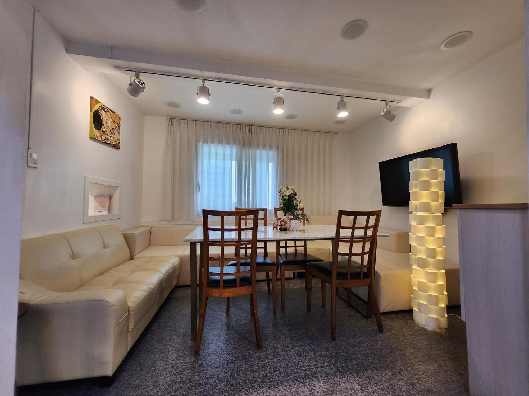 Olive Hostel W Сеул Екстериор снимка